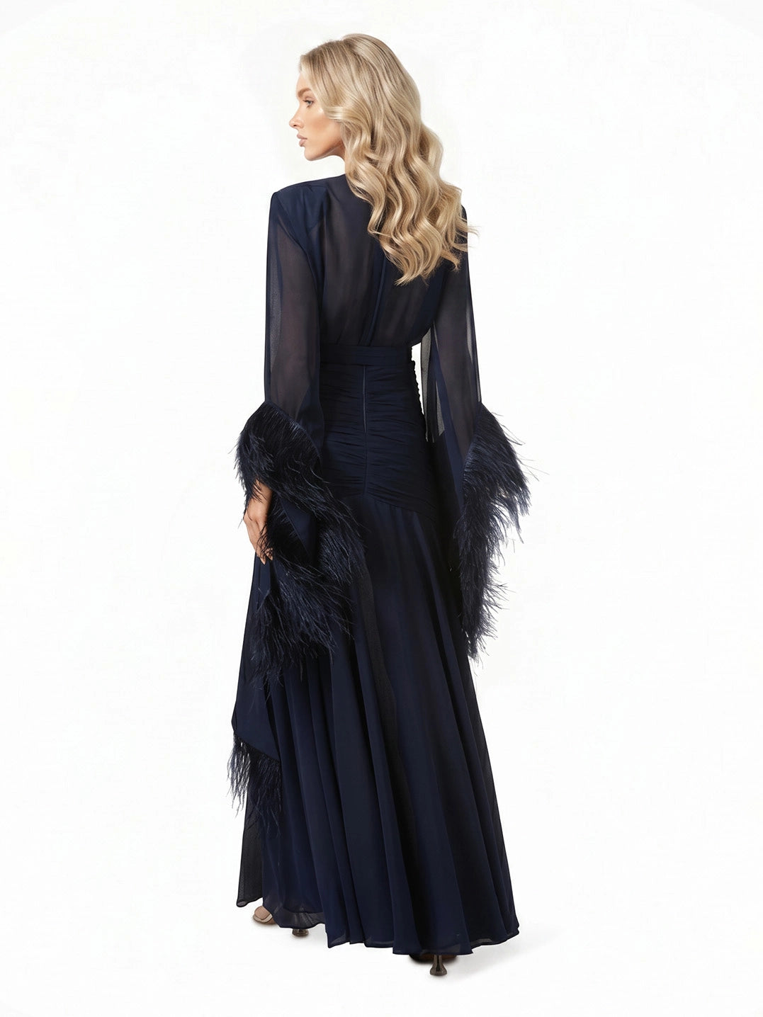 Michelle elegante Chiffon-Maxi-Robe mit Federn