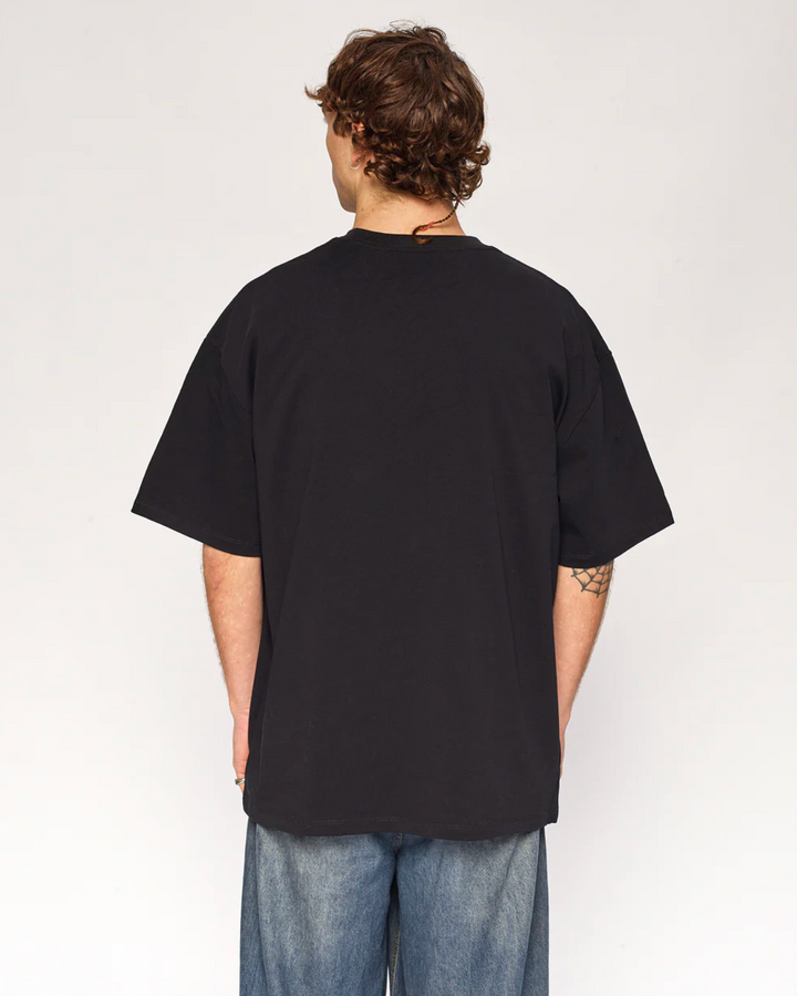 Everyday Tee – Oversized T-Shirt