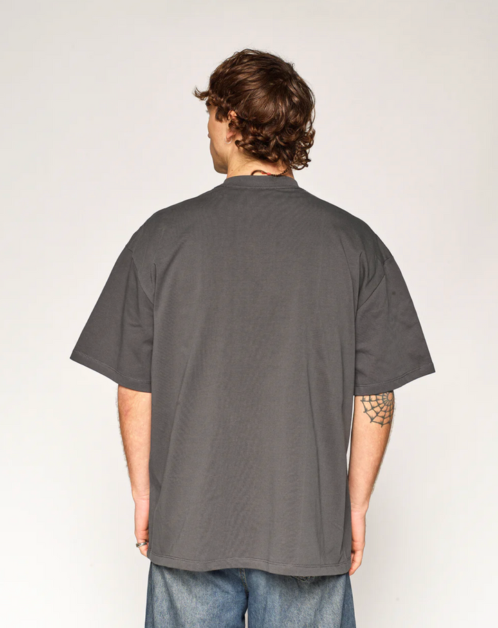 Everyday Tee – Oversized T-Shirt