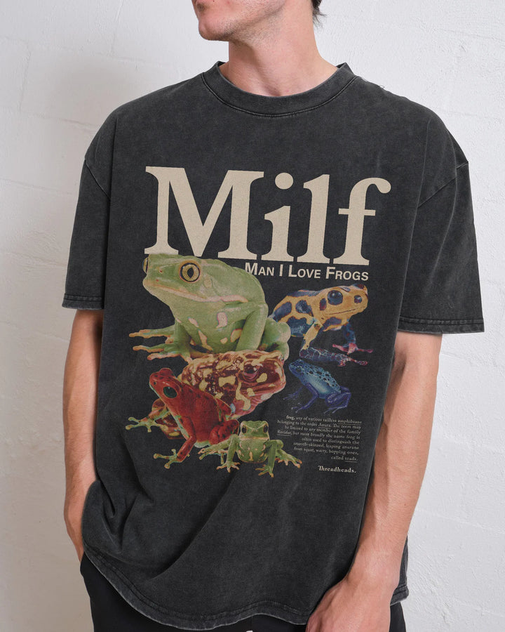 Man I love Frogs - T-Shirt
