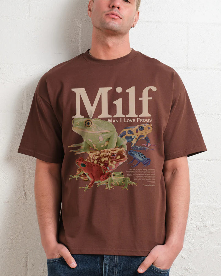 Man I love Frogs - T-Shirt