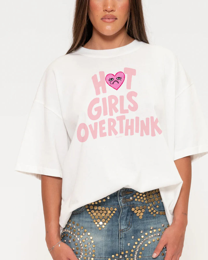 Hot Girls Overthink - T-Shirt