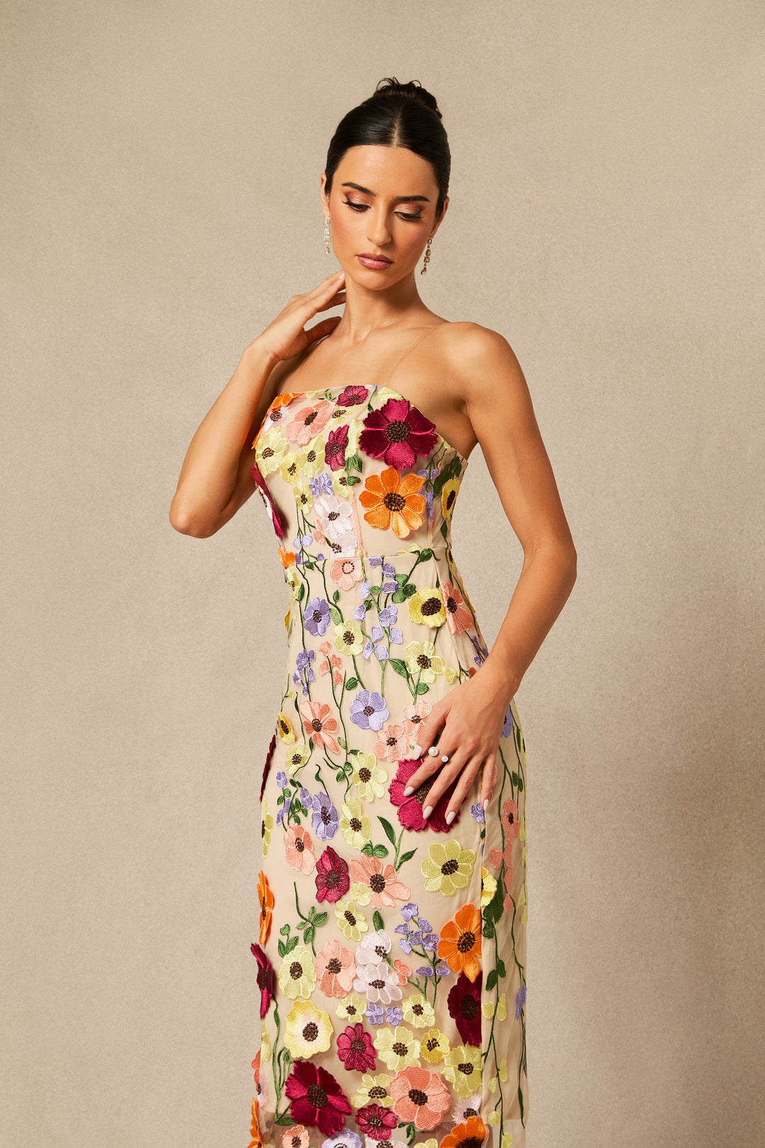 Detail des Stoffes des Belle Kleides - KYMA