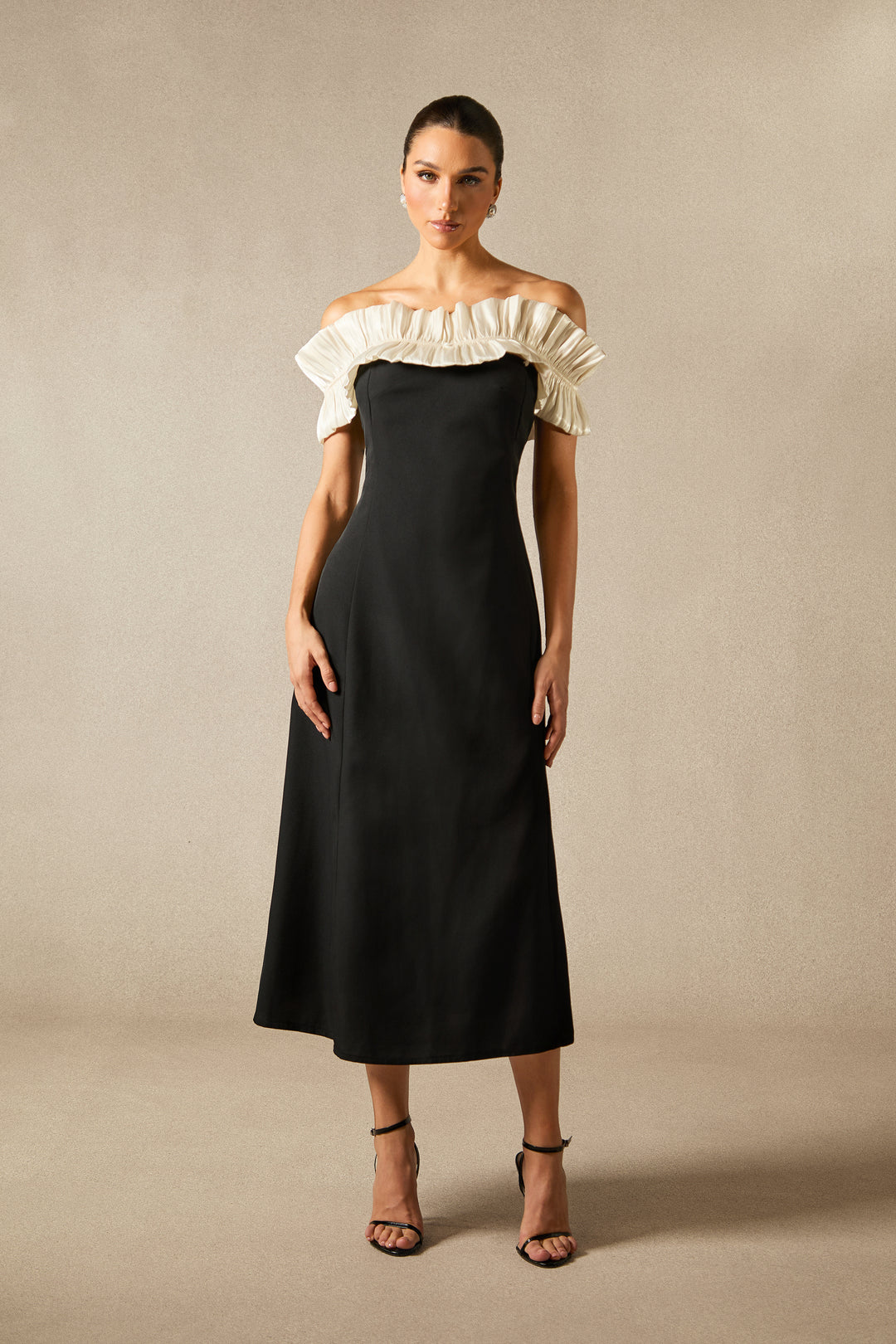 Bonnie Maxikleid schulterfrei mit Rüschen - KYMA