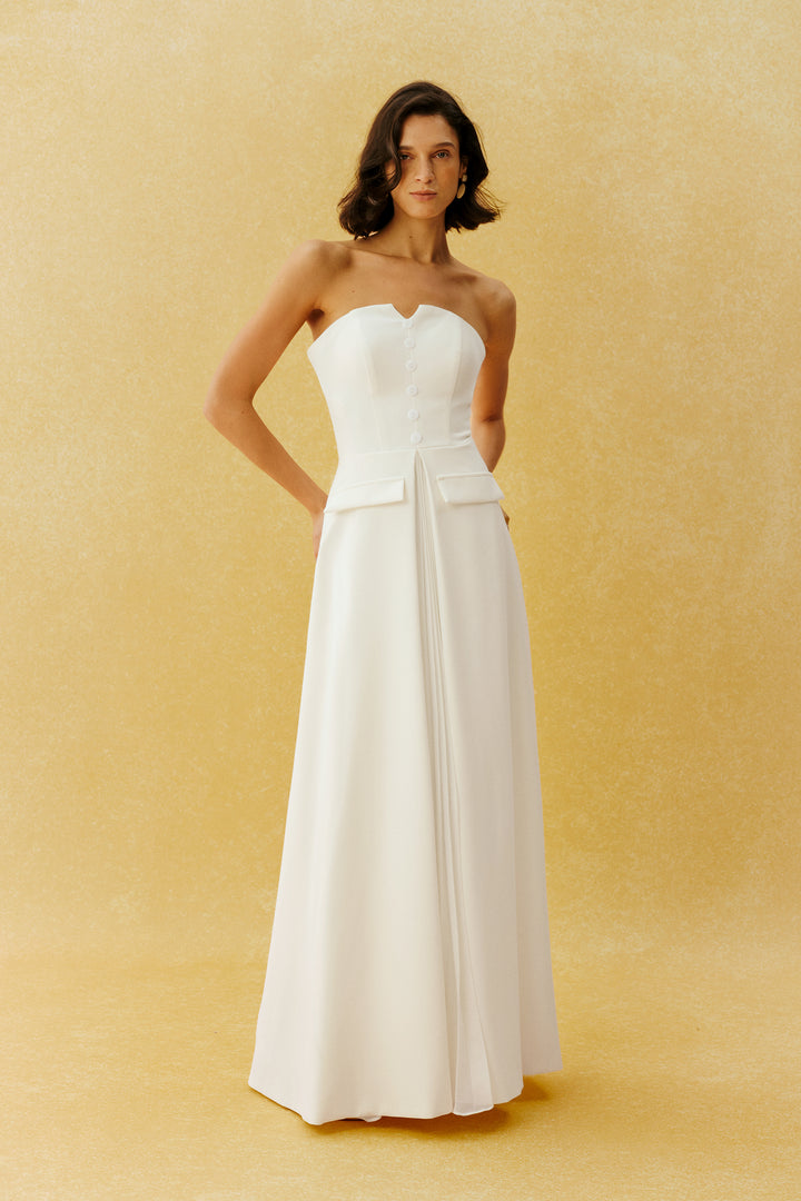 Classic Beauty Weißes trägerloses Maxikleid mit Knopfleiste vorne Vorderansicht - KYMA