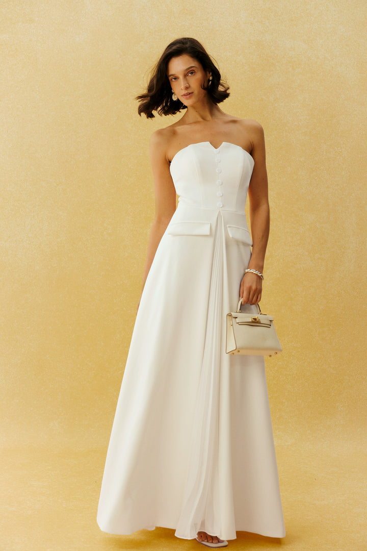 Classic Beauty Weißes trägerloses Maxikleid mit Knopfleiste vorne Rückansicht - KYMA