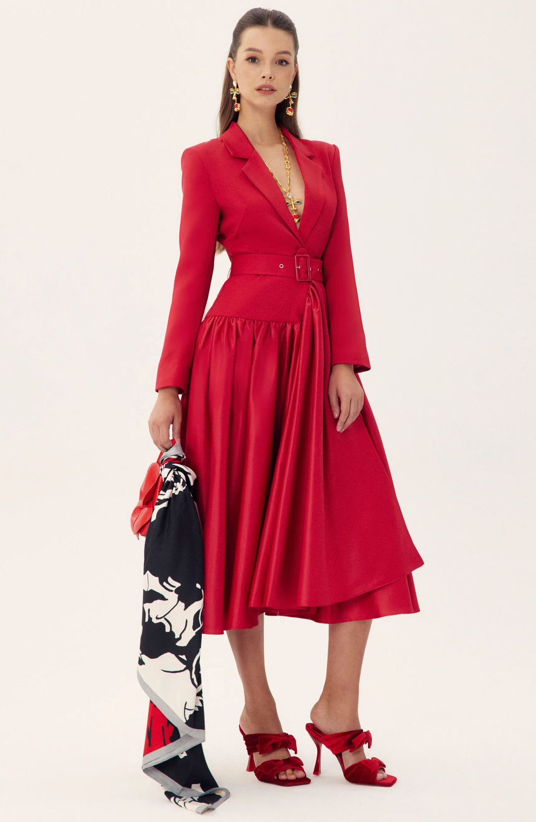 Daphne Midi-Kleid mit Revers und langen Ärmeln – Detail Revers – KYMA