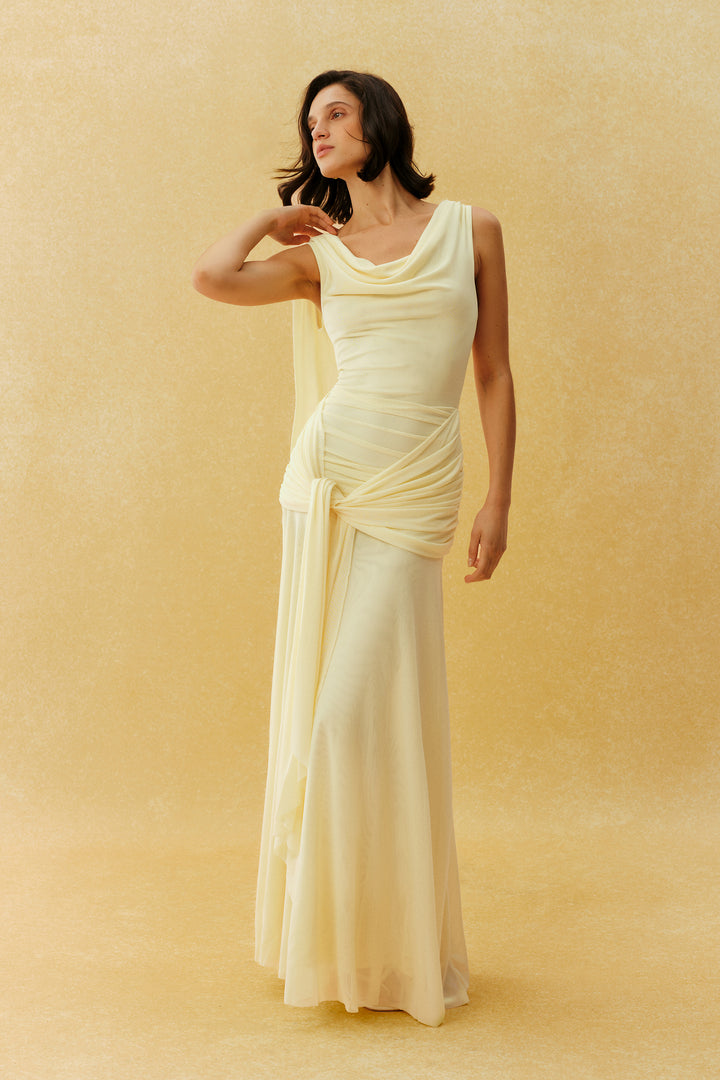 Easy Elegance Gelbes Maxikleid mit Wasserfallausschnitt und Bindegürtel – Rockpartie