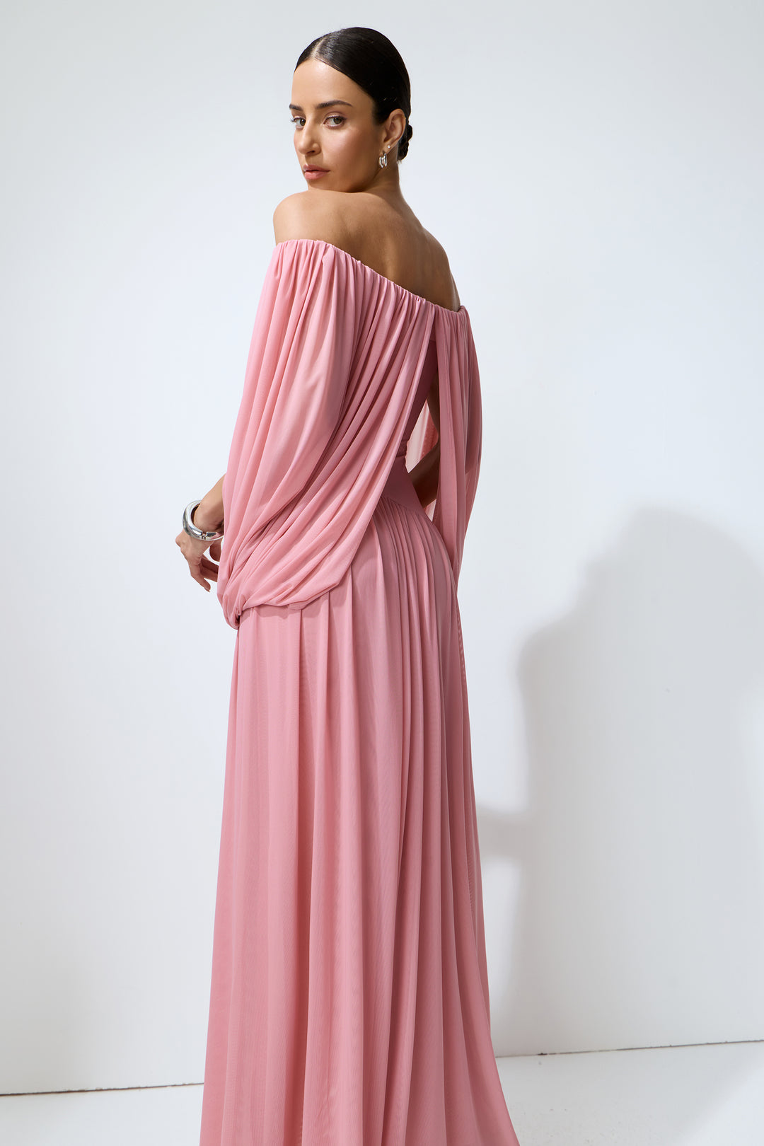 Detailansicht des Off-Shoulder-Ausschnitts