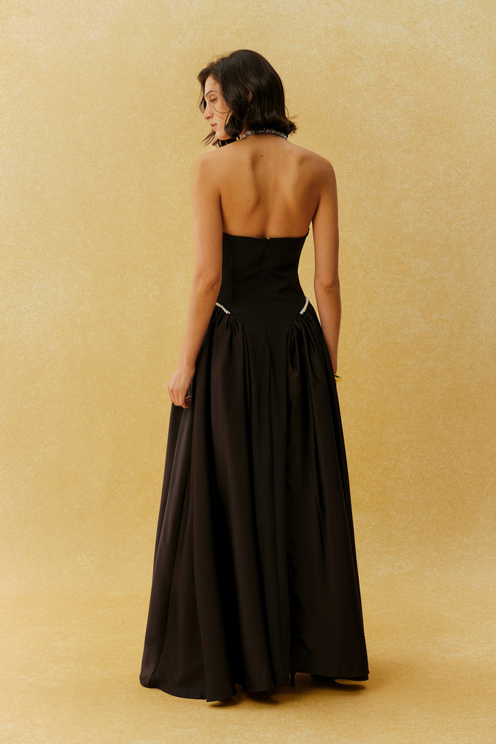 Detail der Taillenverzierung am Kleid - KYMA