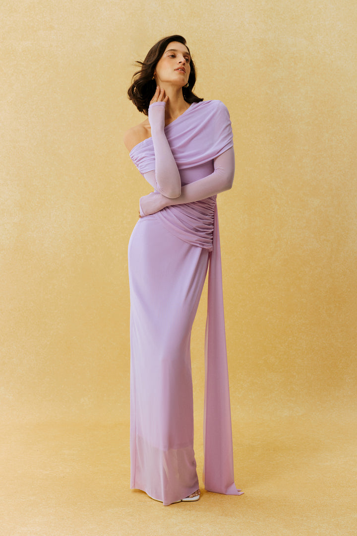 Lila Mesh-Stoff des Kleides