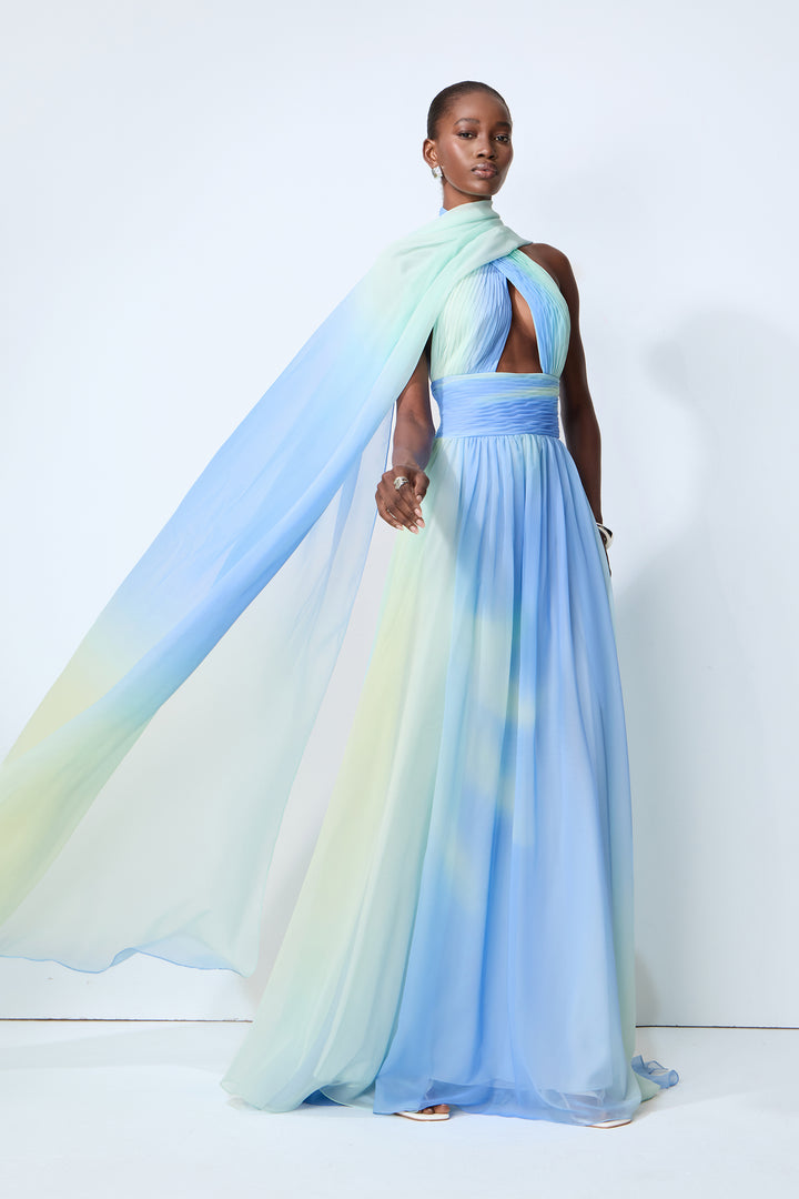 Model trägt das nachtblaue Maxikleid