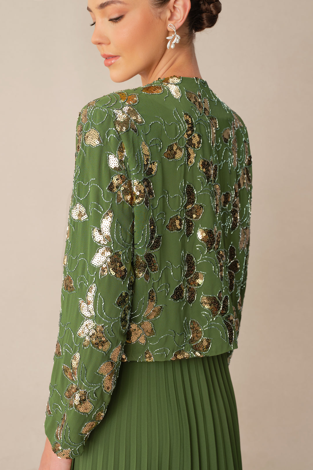 Grünes Pailletten-Blumen-Crop-Jacke & Plissiertes Kleid Set im Freien - KYMA