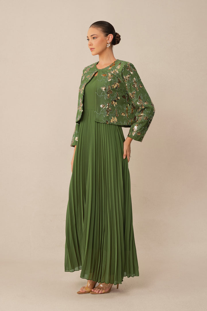 Grünes Pailletten-Blumen-Crop-Jacke & Plissiertes Kleid Set Model kombiniert - KYMA
