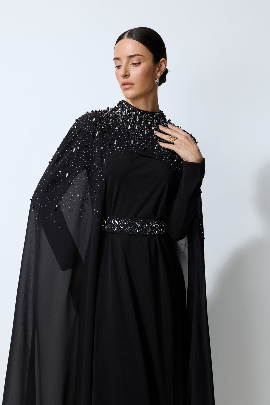 Gesamtansicht Cape und Kleid