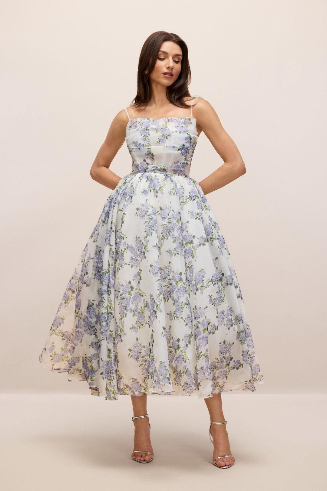 Ella Blumenmuster Chiffon Midikleid Rückenansicht Reißverschluss - KYMA