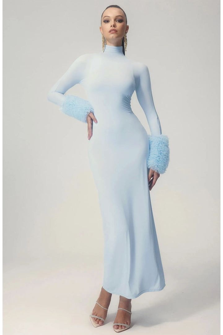 Elvira Langärmeliges Rollkragen Maxikleid Vorderansicht - KYMA