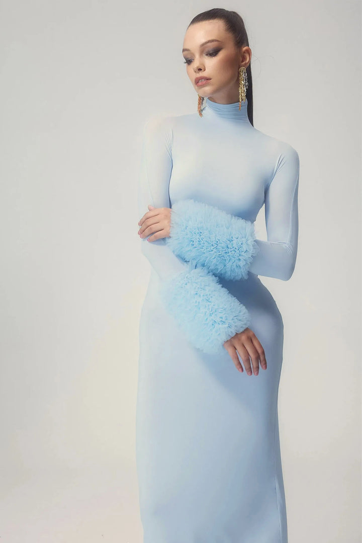 Elvira Langärmeliges Rollkragen Maxikleid im Detail - KYMA