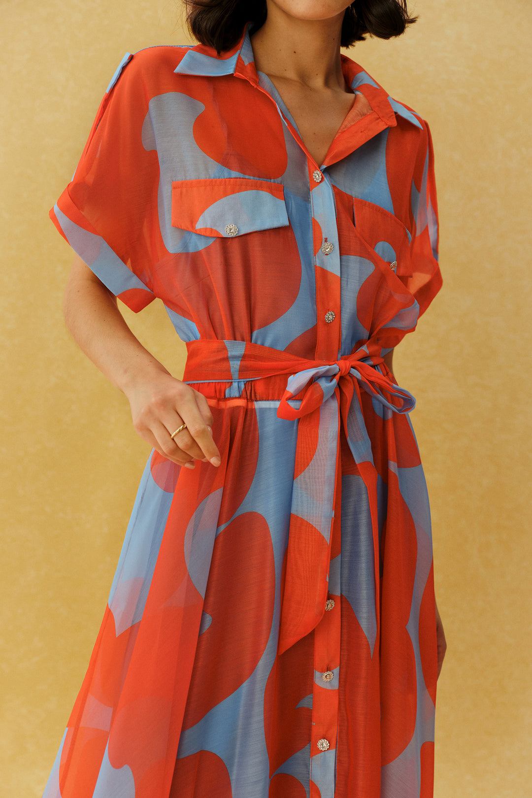 Entspannter Maxikleid mit Print und kurzen Ärmeln für Damen – KYMA