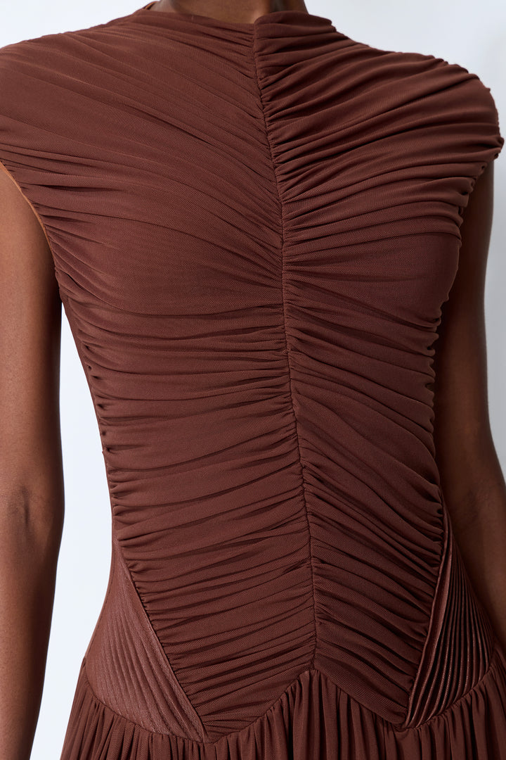 Braunes Maxikleid mit fließendem Rock - KYMA