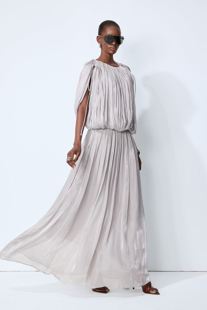 Schimmernder Crinkle-Chiffon des Kleides