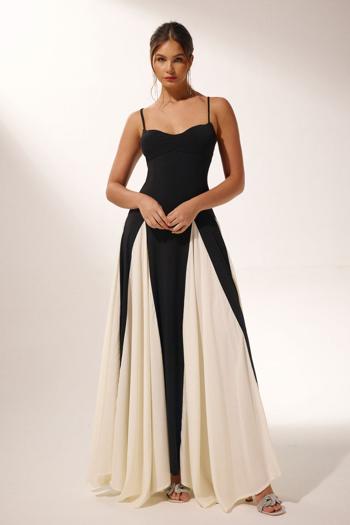 Griselda eleganter Maxikleid mit Farbblock für Damen - Stoffdetail - KYMA