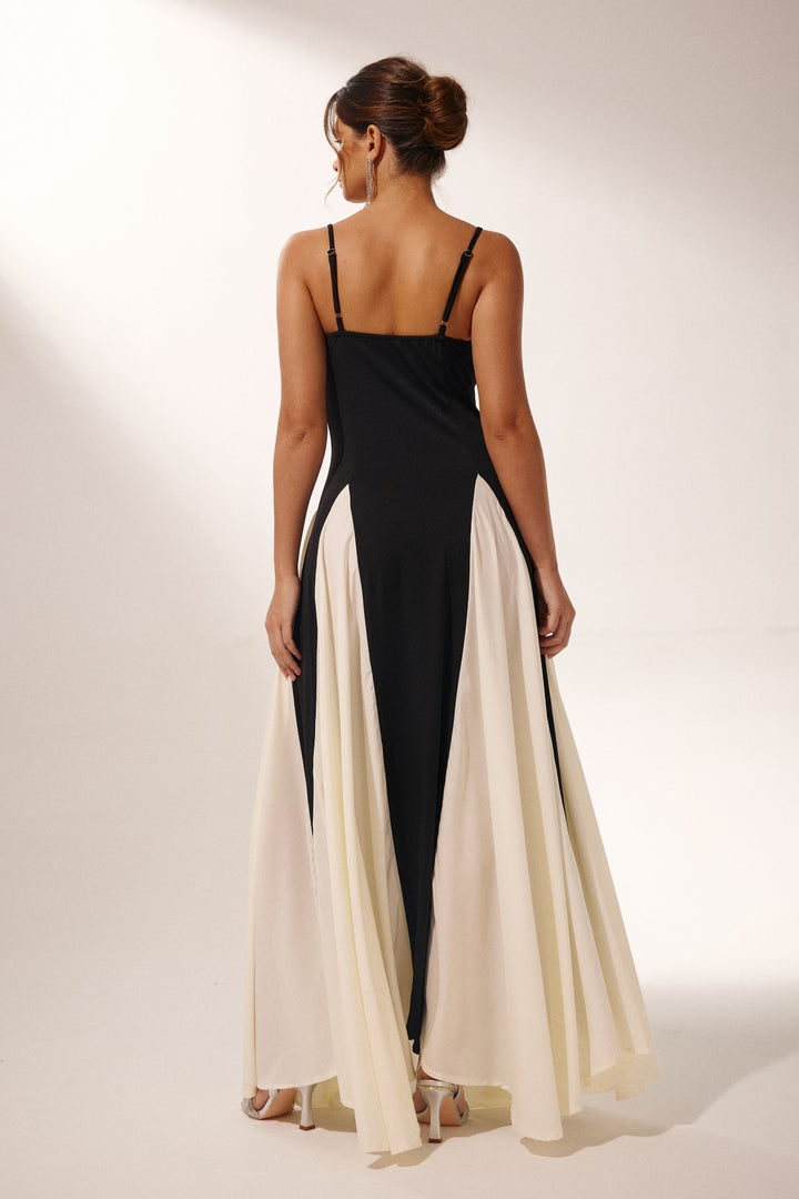 Griselda eleganter Maxikleid mit Farbblock für Damen - Outfitinspiration - KYMA
