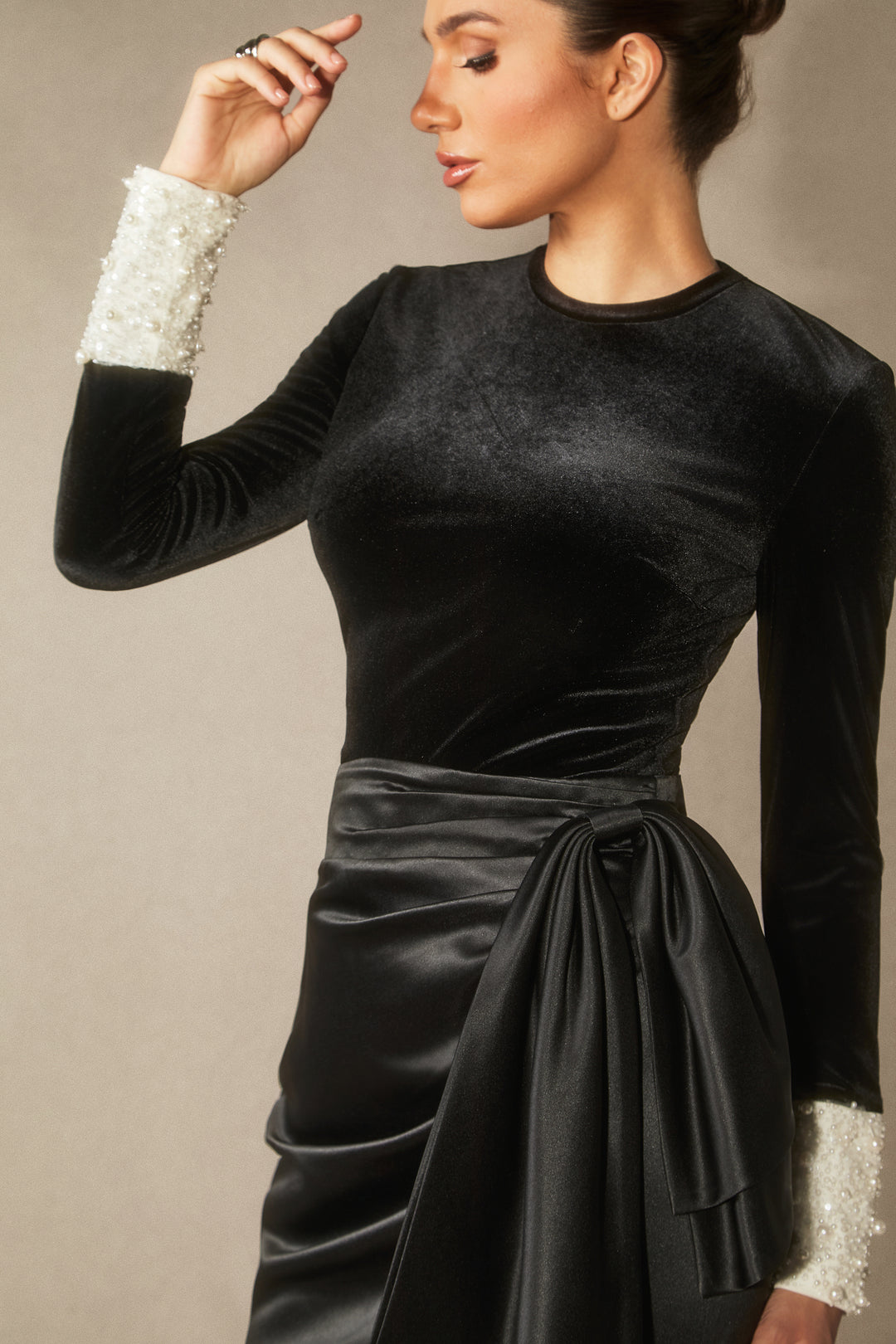 Hilary Maxikleid Set mit Perlen - KYMA