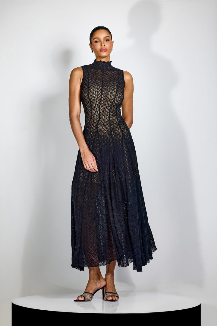 Janet ärmelloses Maxikleid mit hohem Kragen - KYMA