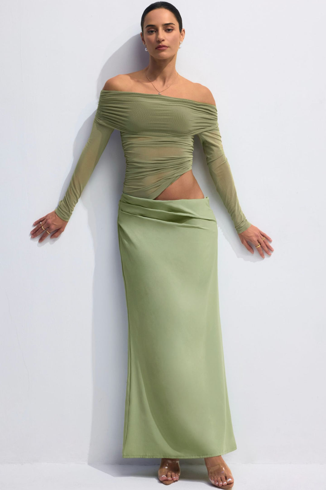 Lillian Schulterfreies Mesh-Maxikleid – Detail Schulterfrei – KYMA