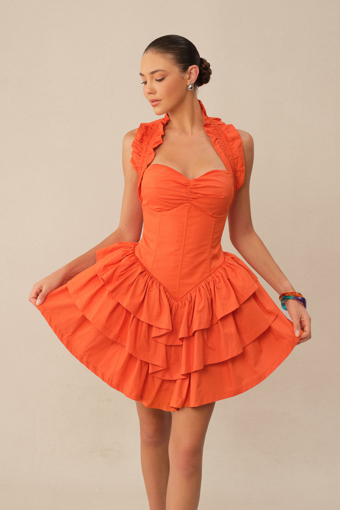 Love The Moment oranges Minikleid mit Korsett und Rüschen Vorderansicht