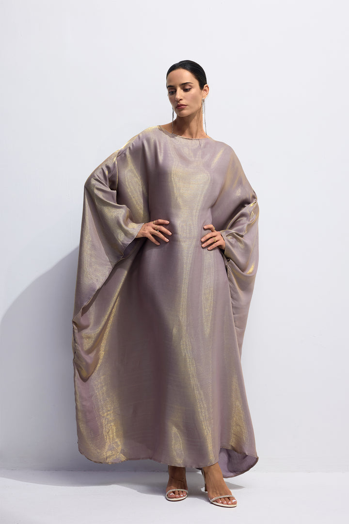 Styling-Idee mit dem Madeline Kaftan für eine Feier - KYMA
