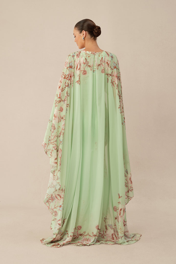 Mintgrünes Maxikleid mit Blumenprint und Cape – KYMA