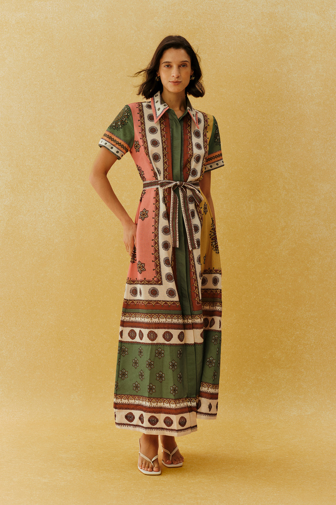 Maxikleid mit Hemdkragen und durchgehender Knopfleiste - KYMA