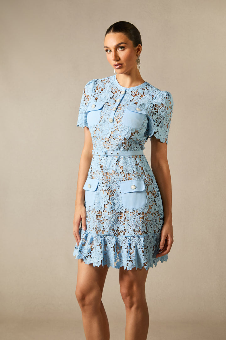 Renata Blumenspitzen Mini-Kleid – Modellansicht 3 – KYMA