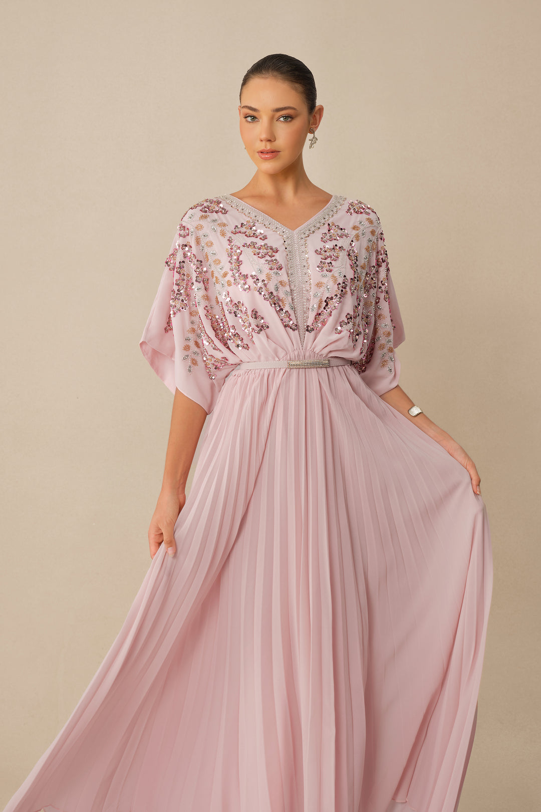 Outfit für besondere Anlässe mit Pailletten - KYMA