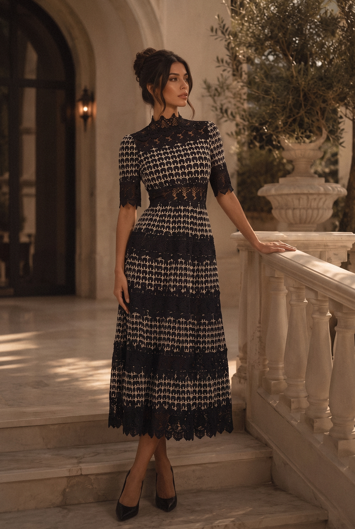 Sabrina besticktes Spitzen-Midi-Kleid mit kurzen Ärmeln Detail Spitze