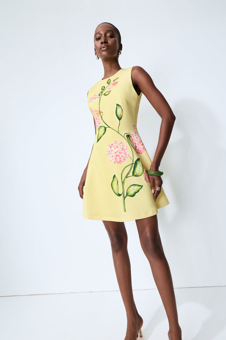 Sunny Darling Gelbes ärmelloses Minikleid mit Blumenmuster Stoffdetail - KYMA