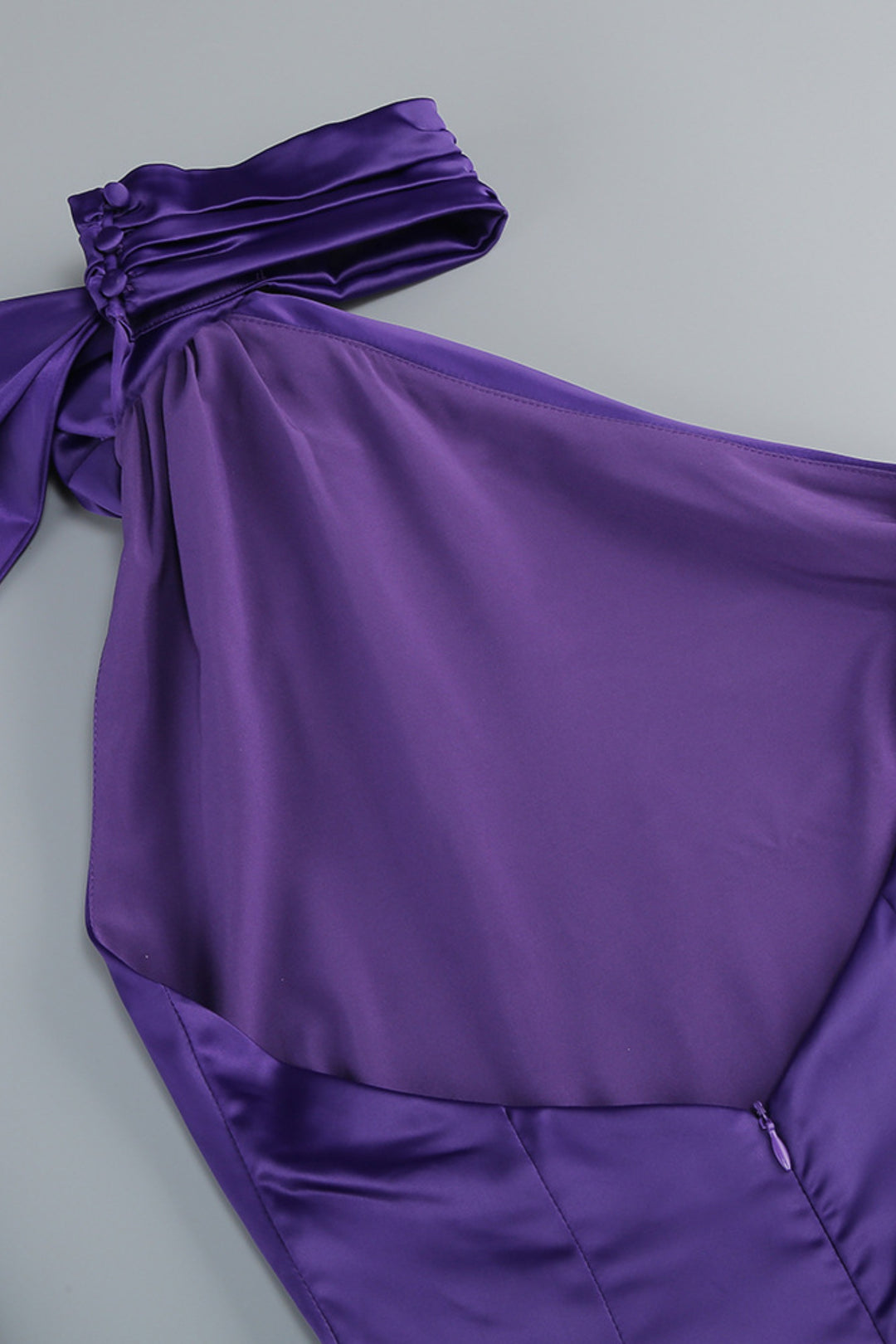 Verna eleganter Blumen-Maxikleid aus Satin – KYMA