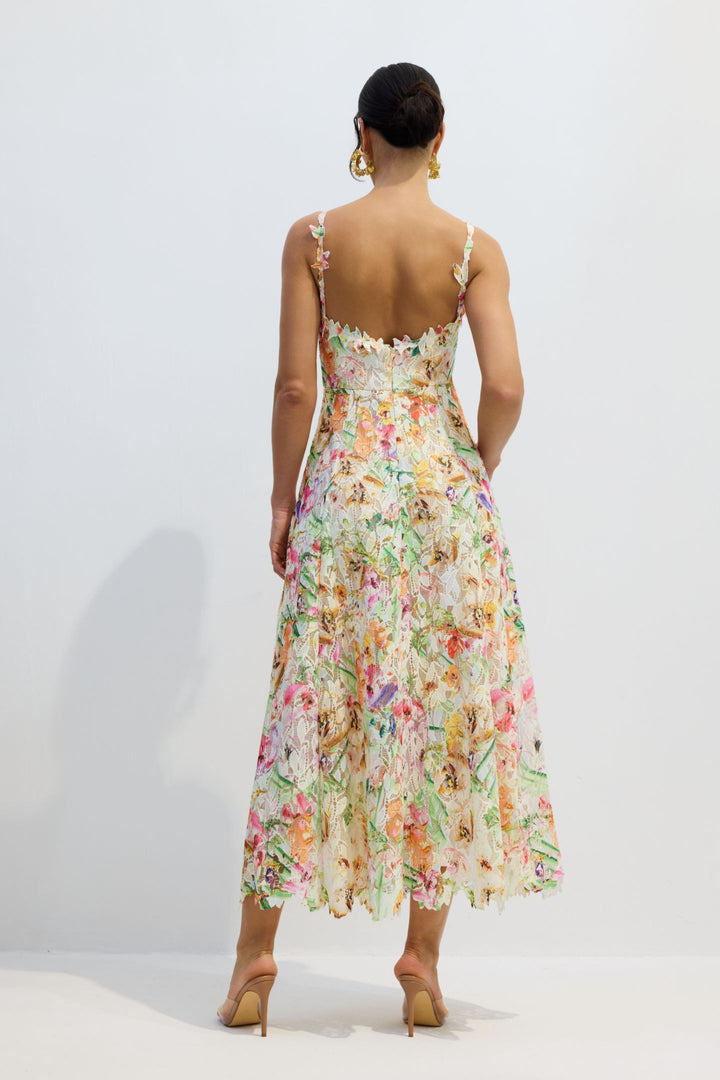 Das Midikleid elegant arrangiert - KYMA